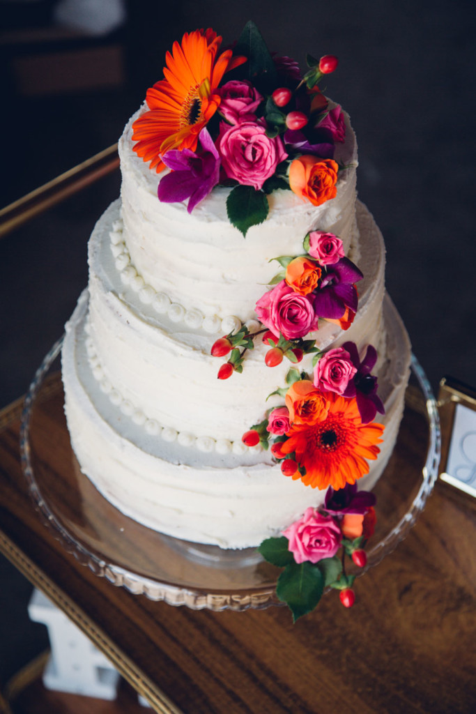 09-buttercream-wedding-cake-french-made-683x1024 How much does a wedding cake cost? Your wedding cake and your budget.